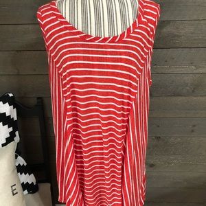 BNWT beautiful Avenue women’s tank top